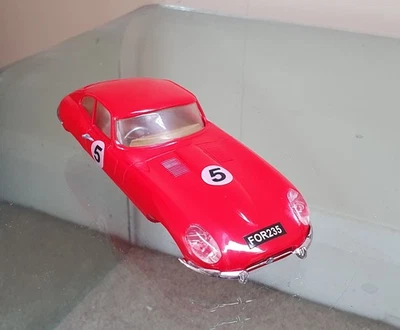 scalextric 124 tipo E Jaguar rojo réplica estado es nuevo - Imagen 1 de 4