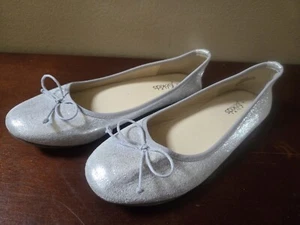 GUC Size 4 Girls Fabkids silver metallic glitter flats w/ bow dress shoes no box - Picture 1 of 5