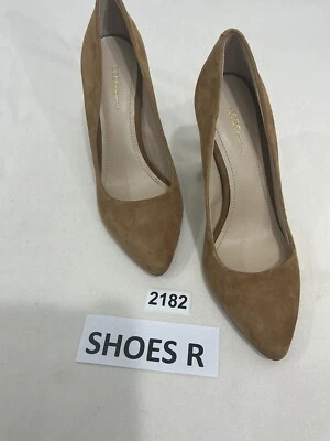 Zapatos de salón para mujer BCBG Clarice sin cordones gamuza coñac tacón bloque 8 M Foto 1 de 4