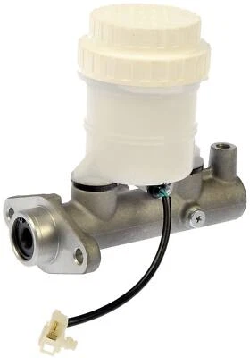 Cilindro maestro de freno Dorman M630239 se adapta a 00-04 Mitsubishi Montero Sport Foto 1 de 4