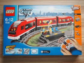 LEGO City 7938 Passenger Train New
