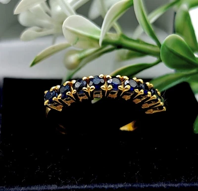 Alianza de boda redonda semi eternidad enchapada en oro amarillo de 14k zafiro azul Foto 1 de 4