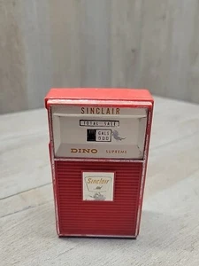 Vintage 1965 Sinclair Dino Supreme 6 Transistor Radio 1623 Red (Not Fully Tested - Picture 1 of 12
