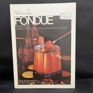 Gourmet International Fondue Cookbook Hardcover 1970 Revised Edition - Foto 1 di 4