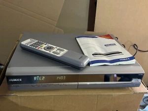 Humax Digital Festplatten Receiver IPDR - 9800 mit Fernbedienung & BA - Bild 1 von 3