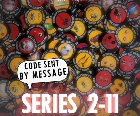 Random Roblox Toy One Code *Sent Through Messages* CODE ONLY Series 2-11 Cover