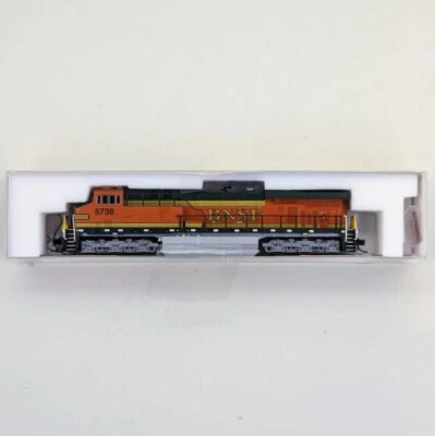 Fox Valley Models FVM 70202 N Scale Locomotive ES44AC BNSF Road No. 5738 - Image 1 of 2