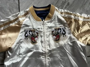 Chaqueta Reversible De Colección Sukajan Dragon Japón Bordado Logo Souvenir Blanca - Imagen 1 de 9