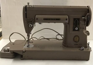 Vintage Singer 301A Schrägnadel kurzes Bett Nähmaschine integrierte Lampe - Bild 1 von 15