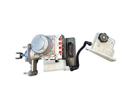 2025 GMC SIERRA EV DENALI POWER BRAKE BOOSTER MASTER CYLINDER ABS PUMP MODULE - Изображение 1 из 4