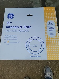 GE 12” Kitchen And Bath CIRCLINE Warm White FC12T9/KB 1 Bulb - Picture 1 of 3