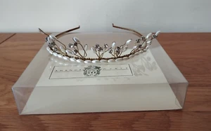 TIARA ~ Amanda Wyatt ~ Diamante & Pearl on Gold Setting - Picture 1 of 6
