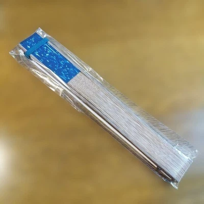 Ventilador Plegable Sensu Kamawanu Color Frío Azul Luz Diseño Foto 1 de 4