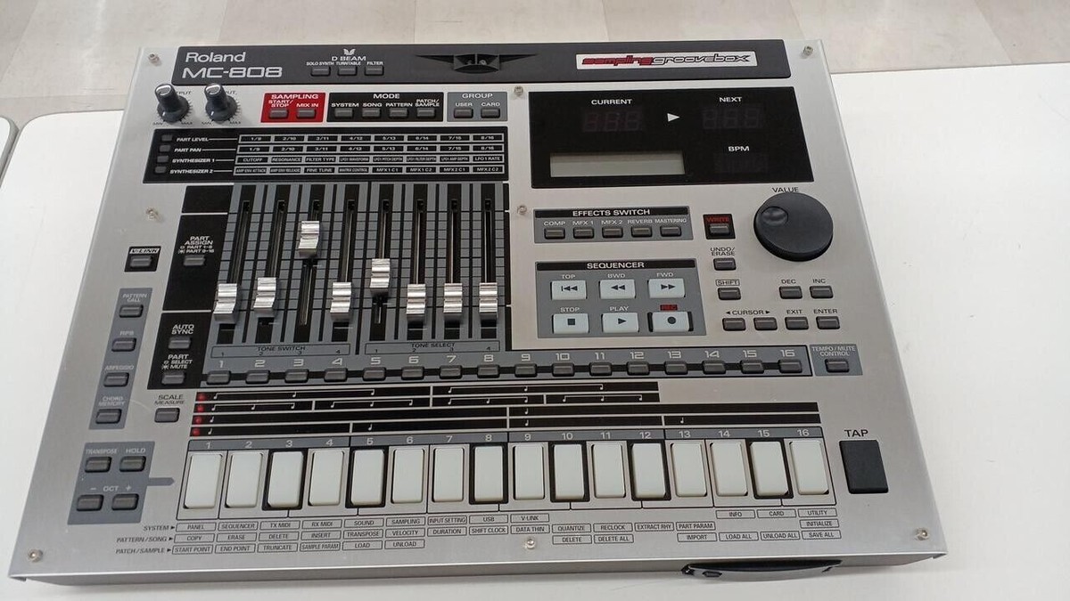 ROLAND MC-808 groove box ｼﾝｾｻｲｻﾞｰ ｼｰｹﾝｻ ｻﾝﾌﾟﾗｰ
