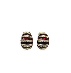 Vintage Vogue Bijoux goldfarbene rot/weiß facettierte Clip-On Ohrringe Runway Kostüm - Bild 1 von 24