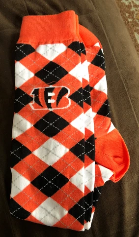New Women’s CINCINNATI BENGALS NFL FOOTBALL ARGYLE Knee High SOCKS Sizes 9-11 Cover
