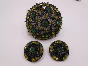 VINTAGE Weiss? BROOCH earrings set black metal RHINESTONE yellow green Packers - Picture 1 of 2