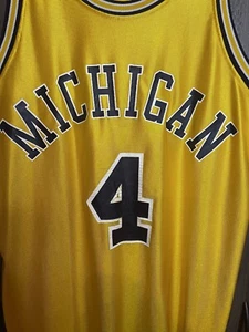 Vintage NCAA Michigan Wolverines Chris Webber #4 Jersey Adult Size 44 Yellow - Picture 1 of 6