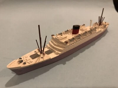 Hein Mück #345 British Passenger Ship Durban Castle Waterline Model - 1:1250 - Image 1 of 4