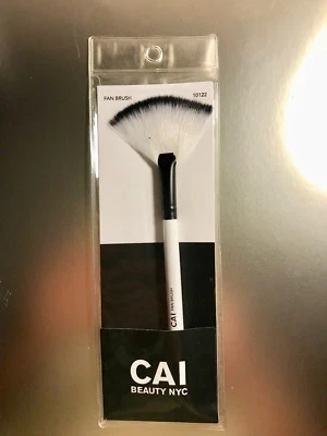 4 X CAI BEAUTY NYC FAN BRUSH # 10122 NIP (4 COUNT) - Image 1 of 2