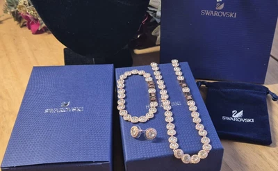 Conjunto Swarovski Una Angelic Rose Gold, Usado Excelente, Embalagem Completa para Presente - Imagem 1 de 4