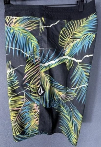 Volcom Stone Lightning Leaf Print Surf Shorts W/ Back Pocket Men’s 34 - Picture 1 of 10