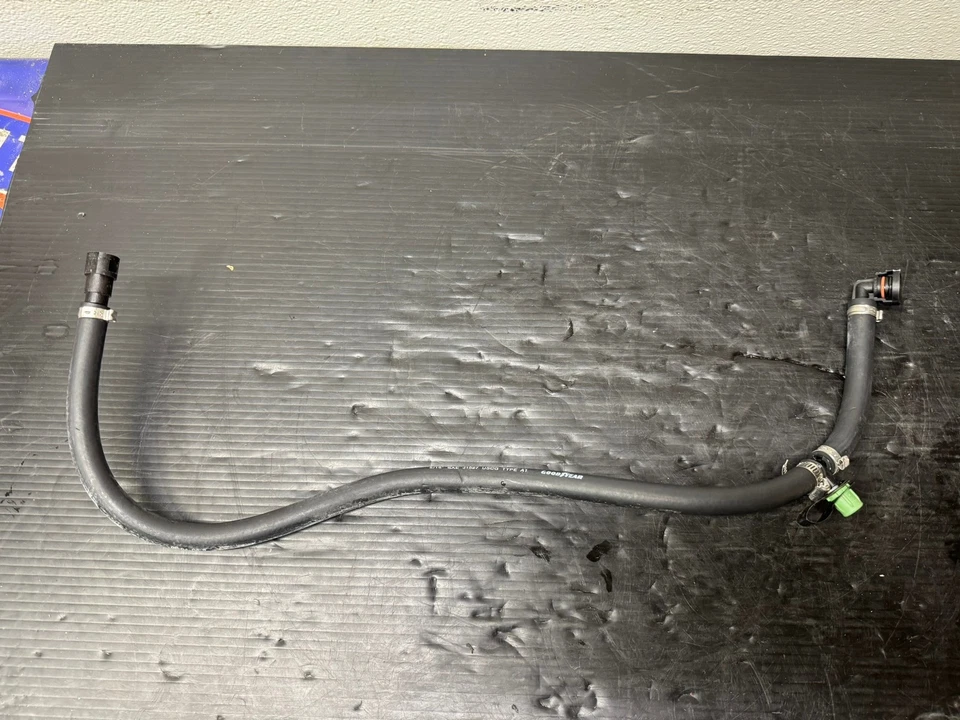 Оригинальный шланг топливопровода Seadoo 4tec GTI RXT GTX RXP Wake 130 155 185 215 2003-2008 - Изображение 1 из 3