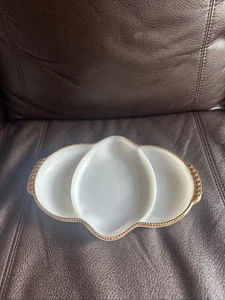 Vintage Fire King Ofengeschirr weiß Milchglas mit Goldrand geteilt Schale 11" - Bild 1 von 8