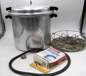 Vintage Mirro Matic 22 qt Aluminum Speed Pressure Cooker/Canner*M-0622 - Picture 1 of 5