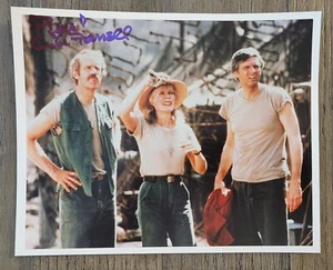 MIKE FARRELL Signed 8x10 Photo BJ Hunnicutt MASH Autograph - Picture 1 of 2