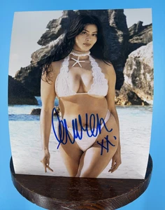 Lauren Chan Signed 8 x 10 Sports Illustrated Promo Photo Mint - Picture 1 of 3
