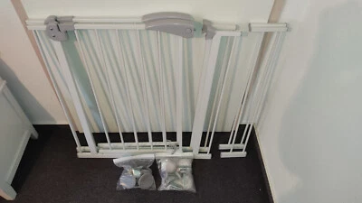 ⭐⭐⭐ 2xTreppenschutzgitter Türschutzgitter Baby Treppen Absperrgitter ohne Bohren - Bild 1 von 4