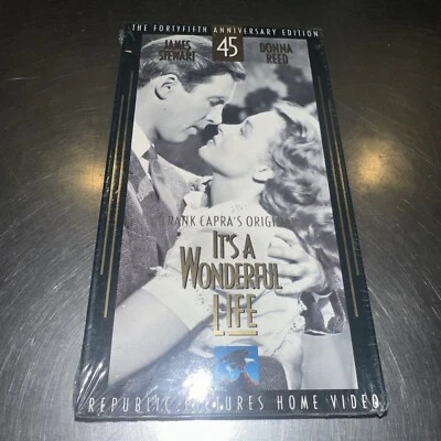 Its a Wonderful Life (VHS, 45th Anniversary Edition) - Image 1 of 4