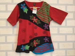 ¡Nuevo! Camiseta Hippie Floral Bordada Roja XXL de Rising International para Mujer-¡LINDA! - Imagen 1 de 10