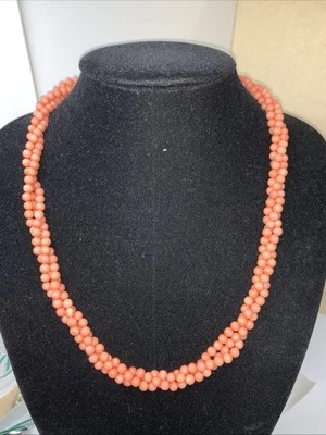 COLLANA TRE FILI DI CORALLO ROSA DIAMETRO 4,5 MM LUNGHEZZA 54 CM , ARGENTO 925 - Immagine 1 di 4