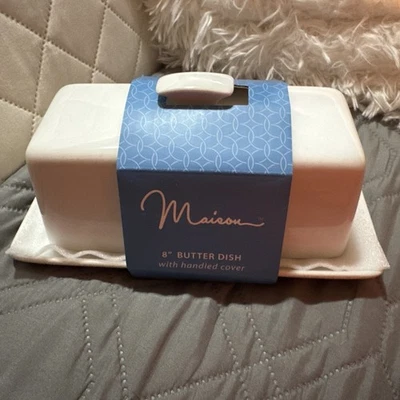 Тарелка с маслом Maison Home Essentials половина фунта длина 8 дюймов высота 3,5 дюйма ширина 4 дюйма - Изображение 1 из 3