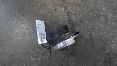 Used Fuel Injection Air Flow Meter fits: 2004 Chevrolet Silverado 1500 pickup  G - Image 1 of 4