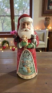Jim Shore Weihnachtsmann mit Welpen Hund Days Of Christmas 2022 Enesco Heartwood Creek - Bild 1 von 12