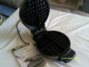 Belgian Waffle Maker - Picture 1 of 2