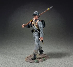 GUERRA CIVIL BRITÁNICA CONFEDERADA 31443 INFANTERÍA CONFEDERADA MARCHANDO CON MOCHILA - Imagen 1 de 3
