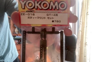 YOKOMO ZE-016 GT-4 BODY MOUNT - Picture 1 of 1