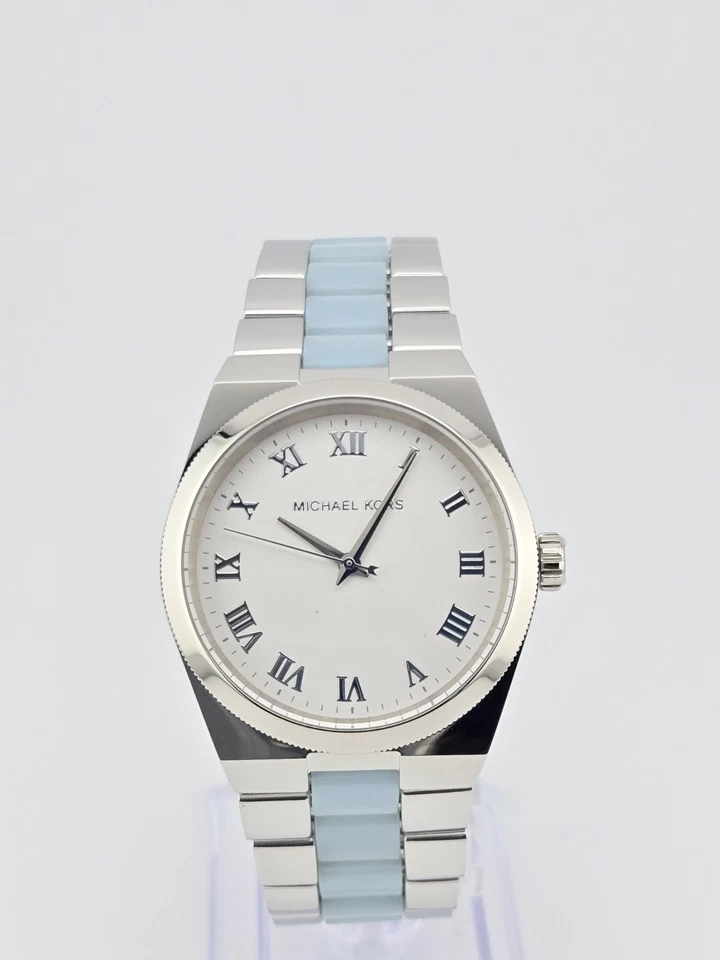Reloj Michael Kors Channing MK6150 para mujer con esfera plateada acento azul NUEVO⌚ Foto 1 de 1