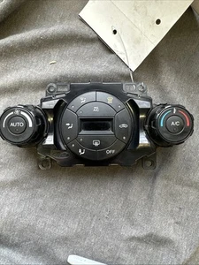 2014-2016 Ford Fiesta AC Heater Climate Control Panel - Picture 1 of 5