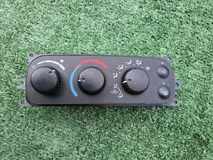 Control de temperatura climatizado calefacción aire acondicionado Dodge Ram 1500 2500 P55056321 OEM 02-05 - Imagen 1 de 5