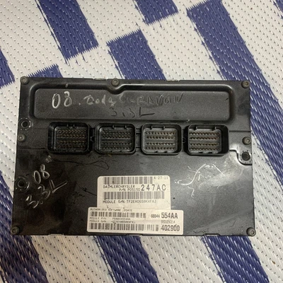 Dodge Caravan Chrysler Town Country 2008 2009 2010 unidad de control computadora ECU ECM Foto 1 de 4