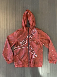 Nike Air Jordan Jacket Boys Red Full Zip Windbreaker Hooded Jumpman Kids- SIZE M - Picture 1 of 4