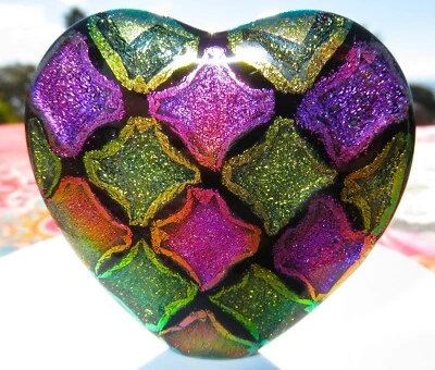 Pisapapeles escultura independiente corazón vidrio fundido dicroico mosaico loco Foto 1 de 4