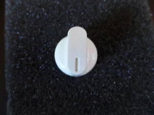 GE Knob WB03T10012, EAP226349. PS226349 from GE Profile JCP350WV1WW Range Top - Picture 1 of 3