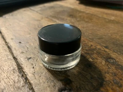 Paquete de 100 recipientes de vidrio de 5 ml de espesor con tapas negras  Foto 1 de 2