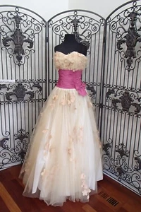 2002B EDEN SZ 6 GOLD QUINCEANERA PROM FORMAL GOWN DRESS NWT - Picture 1 of 10